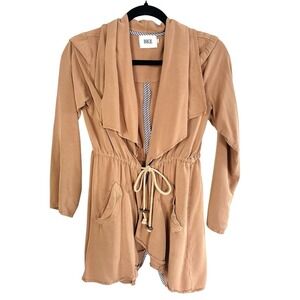 BKE Draped Flyaway Utility Jacket Medium Camel Tan Rayon Cinched Waist Anorak